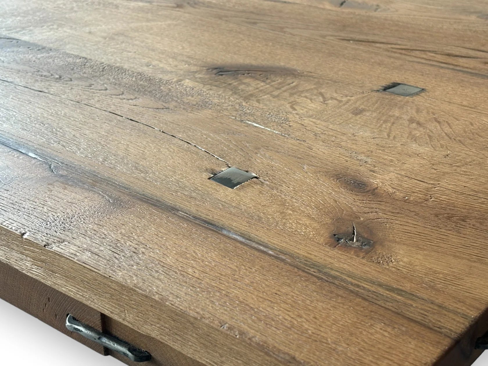 Masa CASTELUL - disponibila pe stoc - eScaun.ro