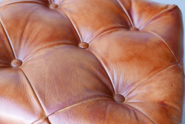 Taburet chesterfield din piele | model CUBI - eScaun.ro