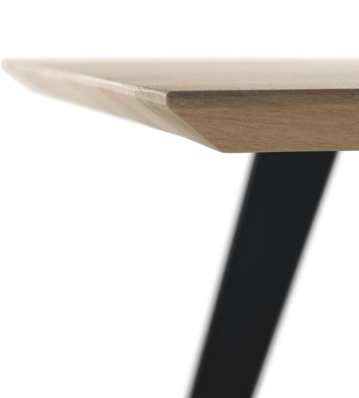 Table de cuisine en chêne avec bord biseauté • Modèle TRAPAZZINI
